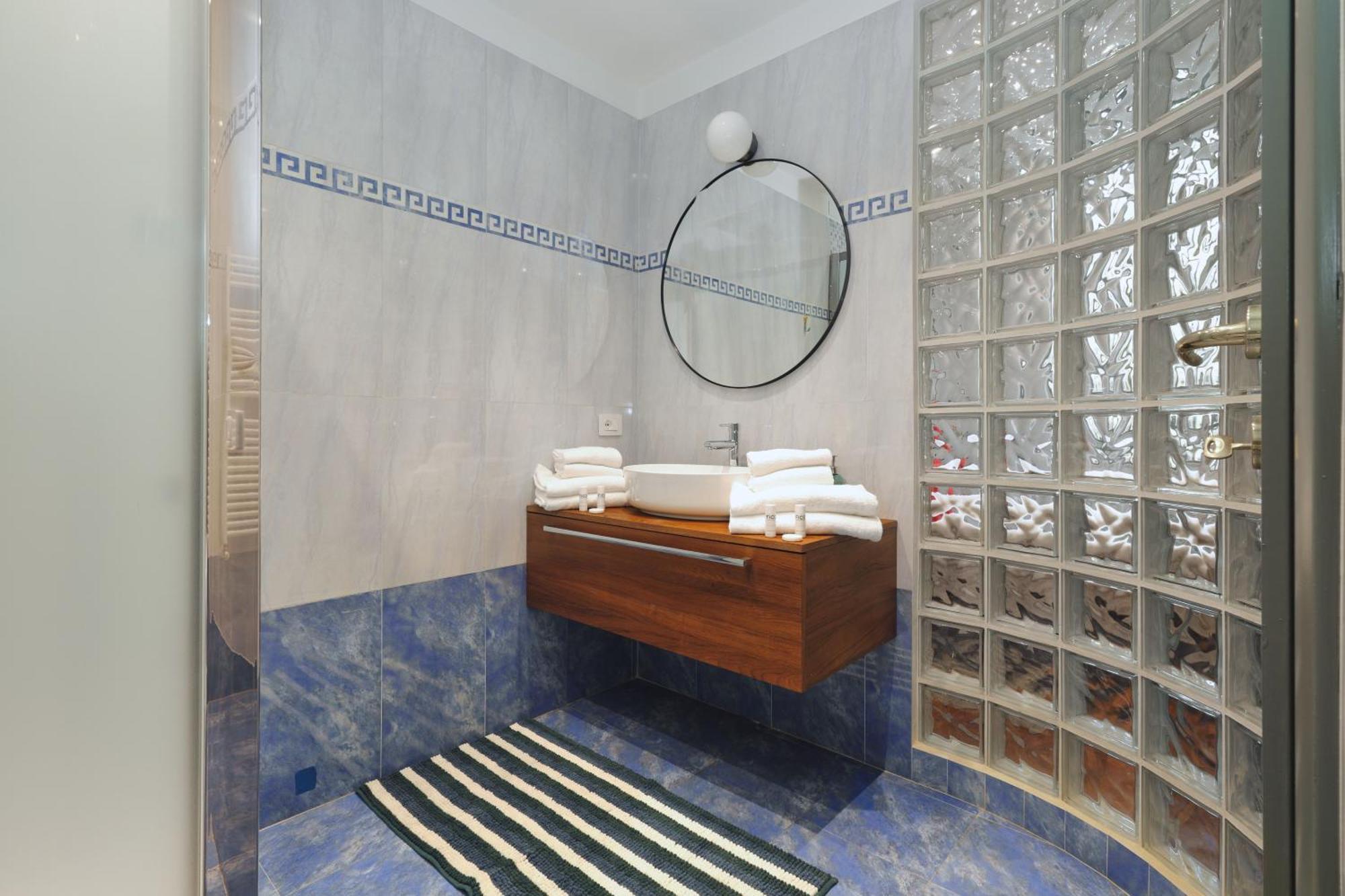 Apartamento Joivy Modern Flat Near Duomo Di Milano Exterior foto